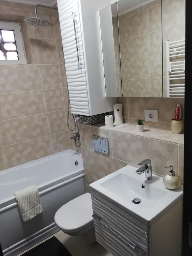 Apartament Raluca Topliţa Exteriör bild