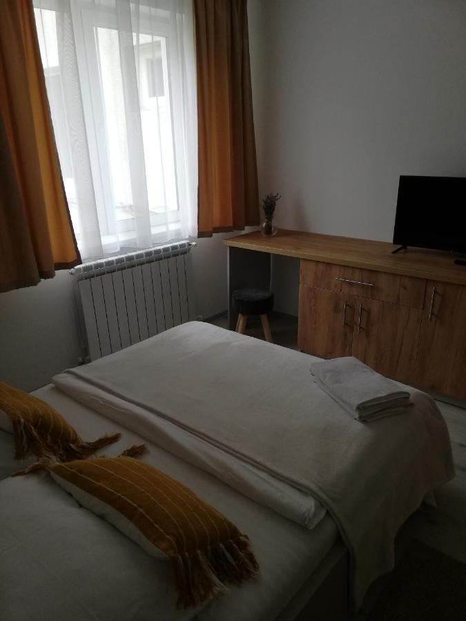 Apartament Raluca Topliţa Exteriör bild